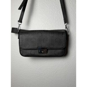 GUESS Black Logo‎ Flap Crossbody Shoulder Bag Silver Hardware Adjustable Strap